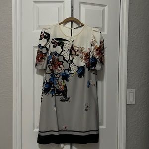 Amazing dress very flattering